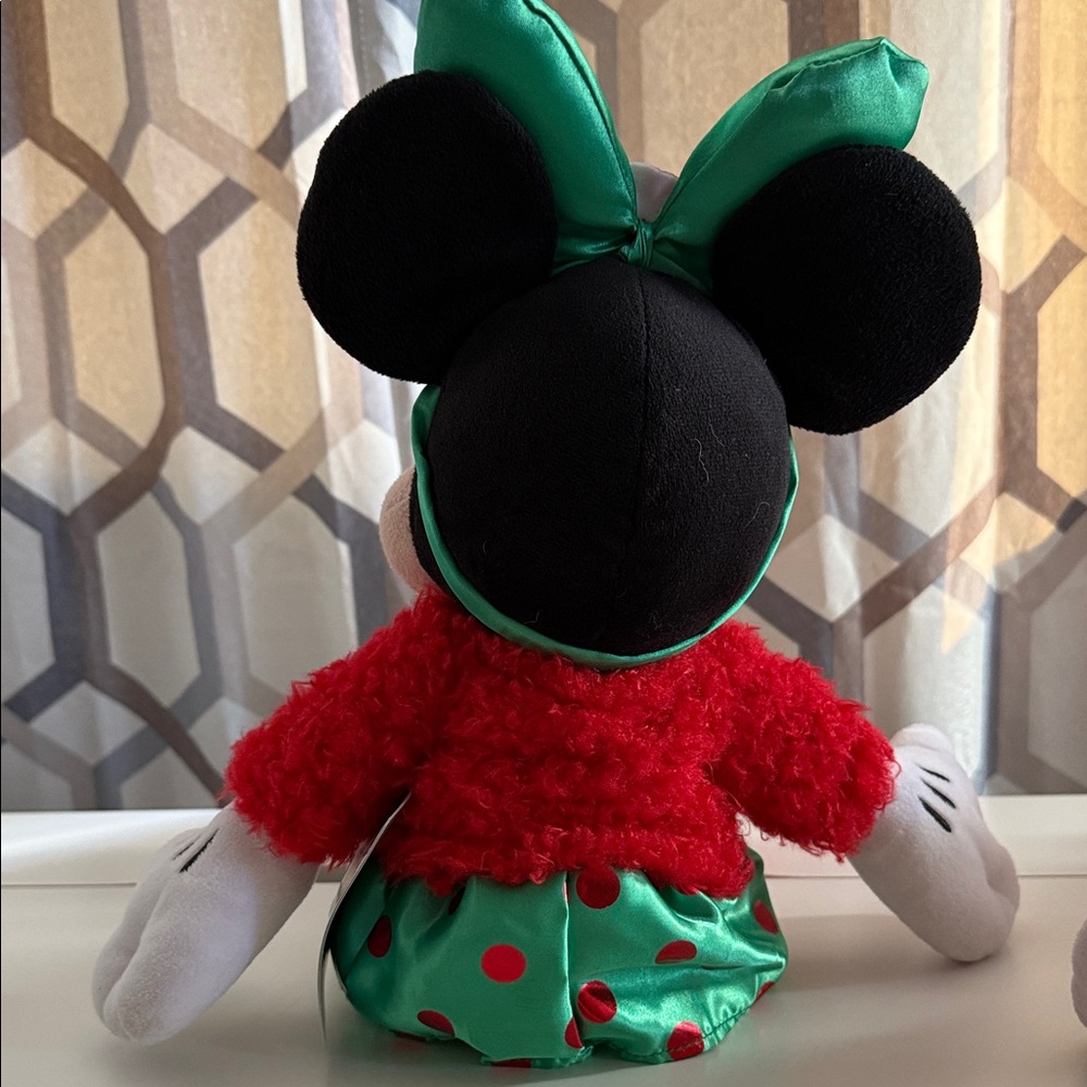 Disney Minnie & Mickey Holiday Plush Pair - 2020 - Picture 5 of 8